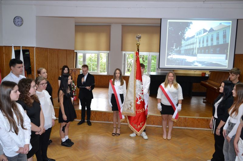 W hołdzie poległym w II wojnie