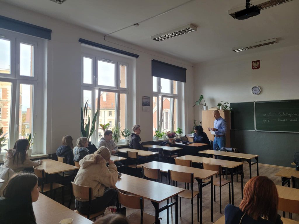 Spotkanie klasy 3F na temat cyberprzestępczości