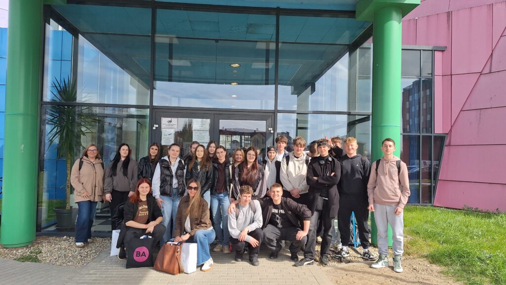 Udział uczniów w Akademickich Targach Pracy